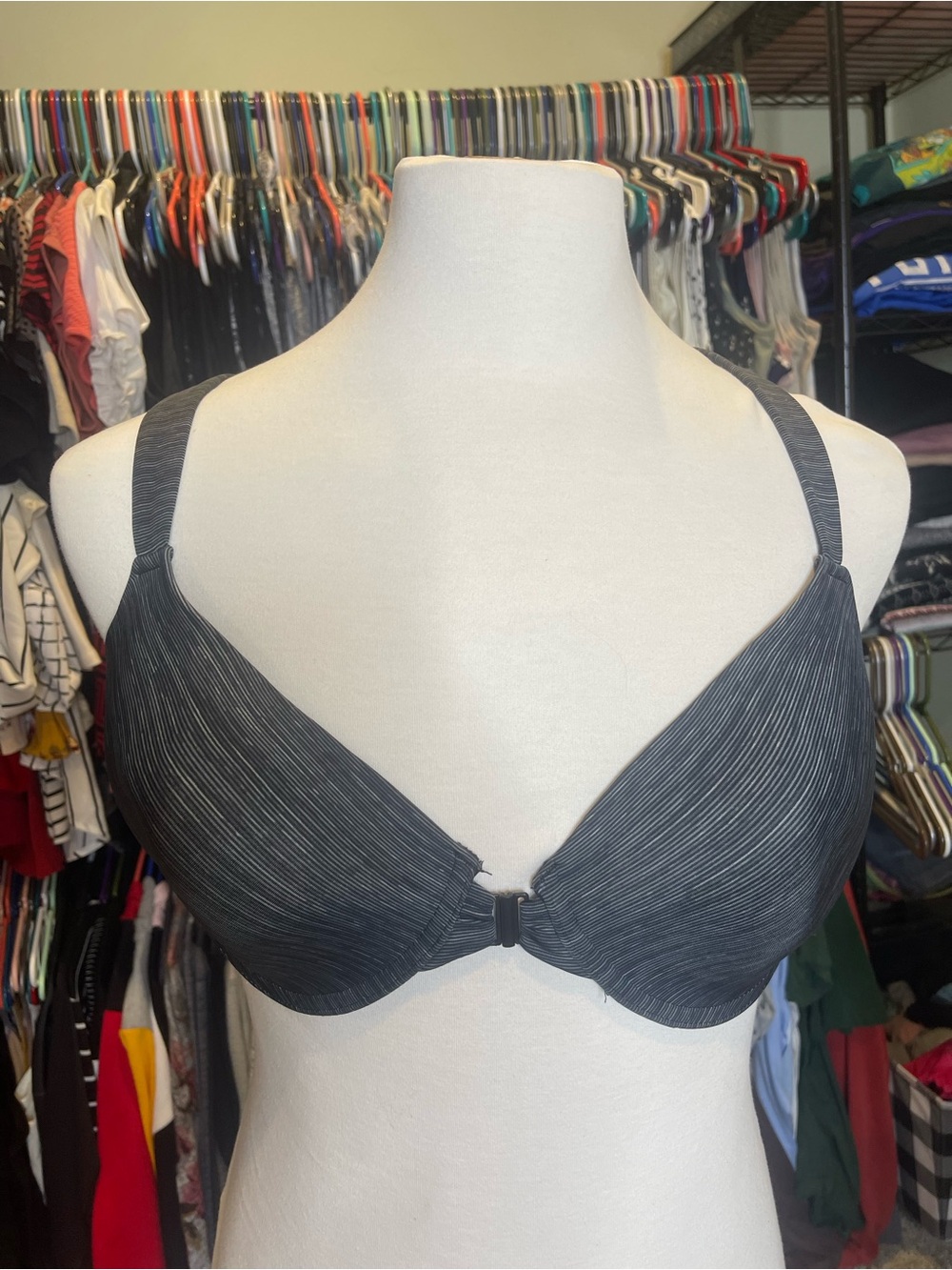 Izod Black Front-Closure Padded Sports Bra